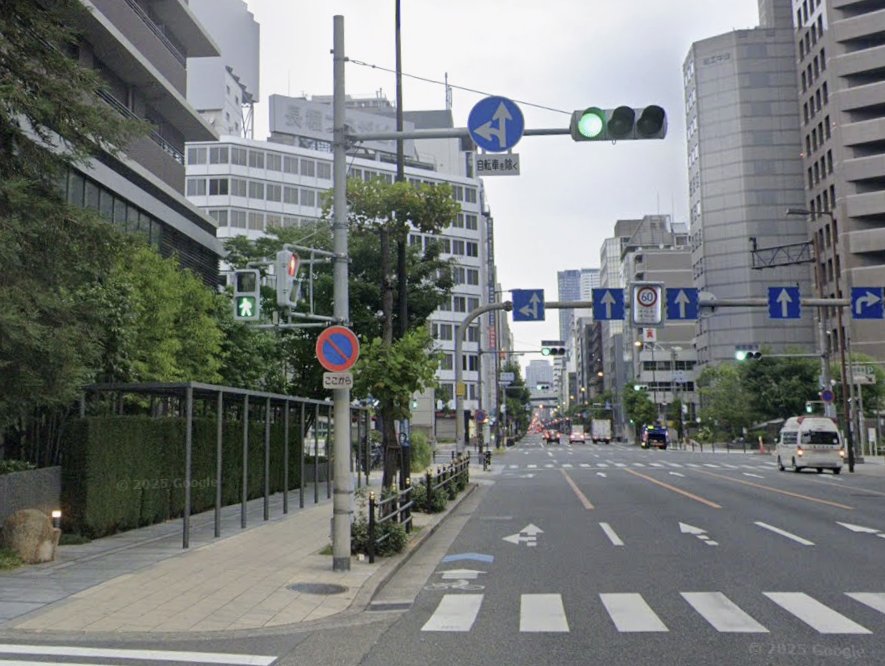 車道脇を自転車で走行していた中学3年生に観光バスが接触、中学生死亡　大阪市中央区東心斎橋（長堀橋駅付近）